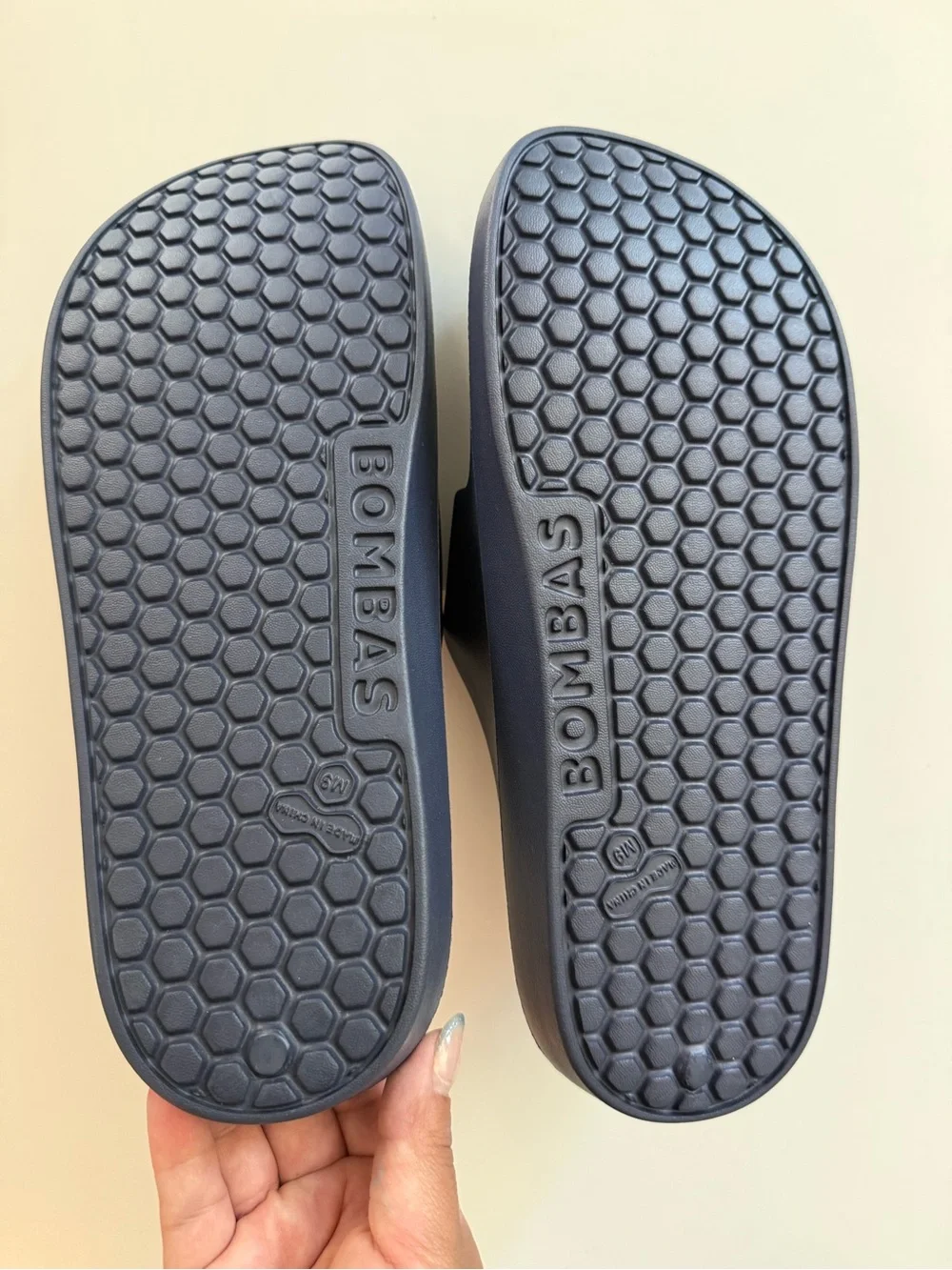 Bombas Women's Friday Sandal - Picture 4 of 5